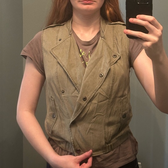 Nordstrom Sun & Shadow Army Green Drapey Vest - Picture 6 of 8